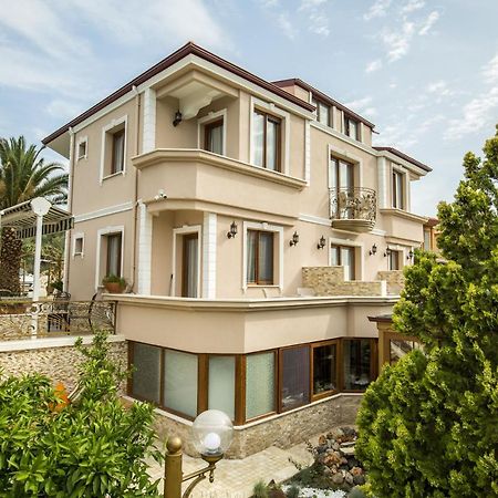 Cunda Oezerbey Konagi (Adults Only) Hotel Ayvalik Bagian luar foto