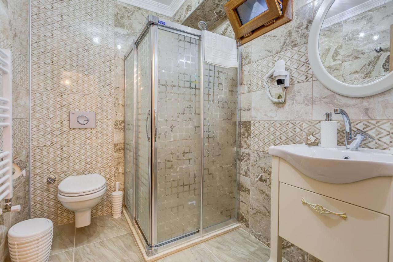 Cunda Oezerbey Konagi (Adults Only) Hotel Ayvalik Bagian luar foto