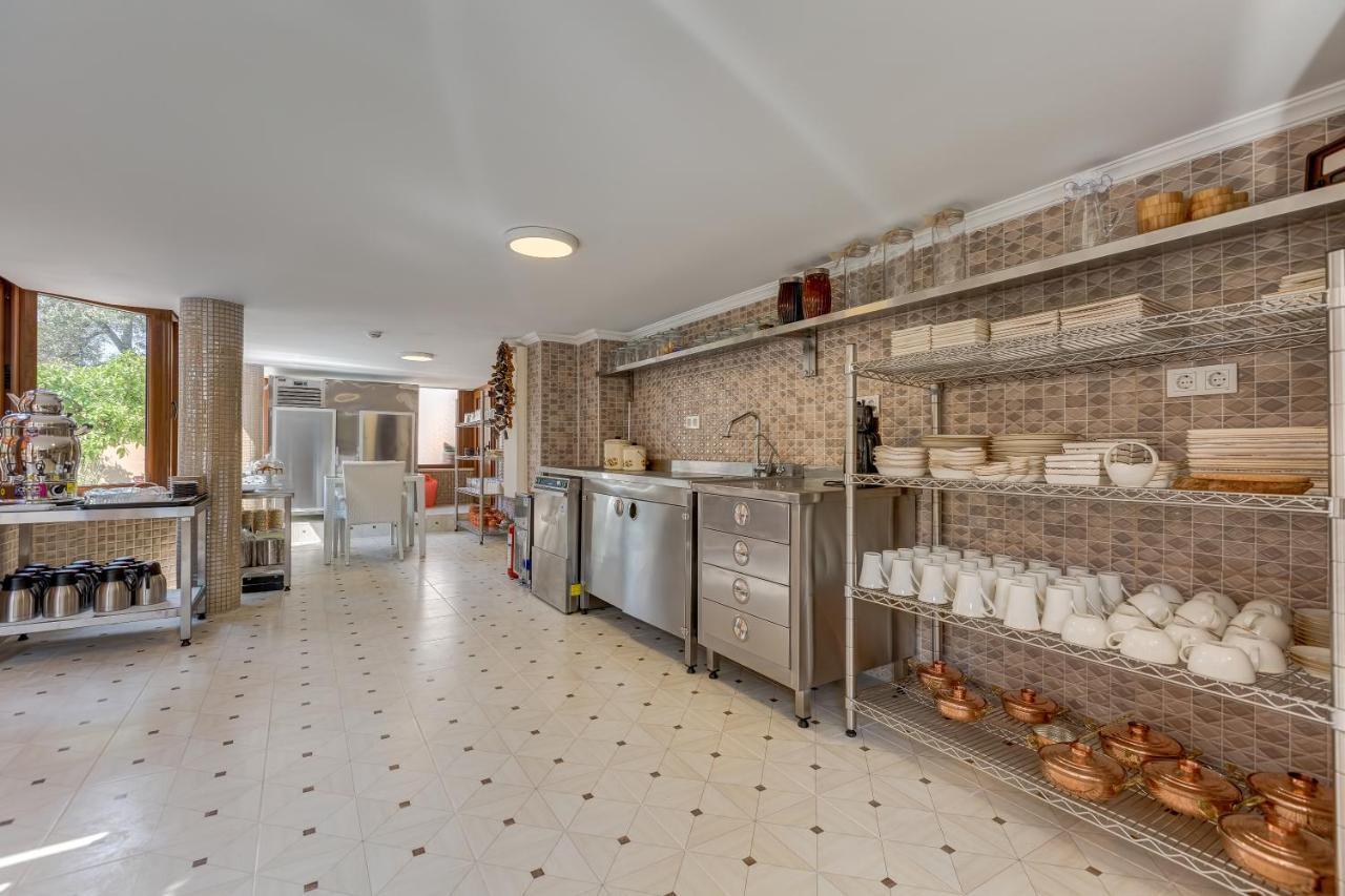 Cunda Oezerbey Konagi (Adults Only) Hotel Ayvalik Bagian luar foto