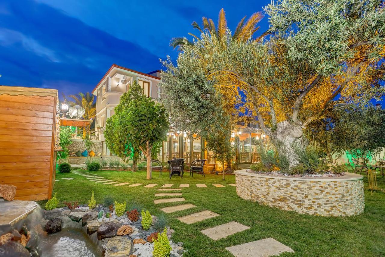 Cunda Oezerbey Konagi (Adults Only) Hotel Ayvalik Bagian luar foto